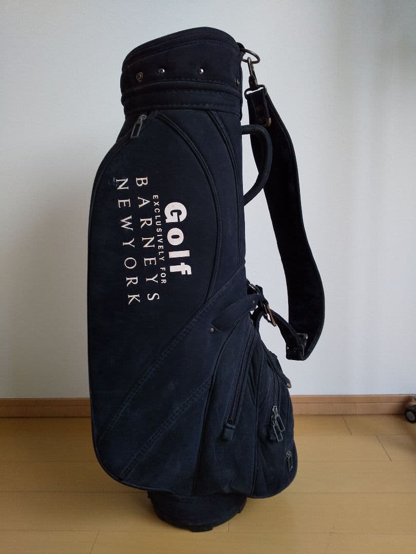 バーニーズニューヨーク　ゴルフ　キャディバッグ(黒)　とシューズバッグ(赤)