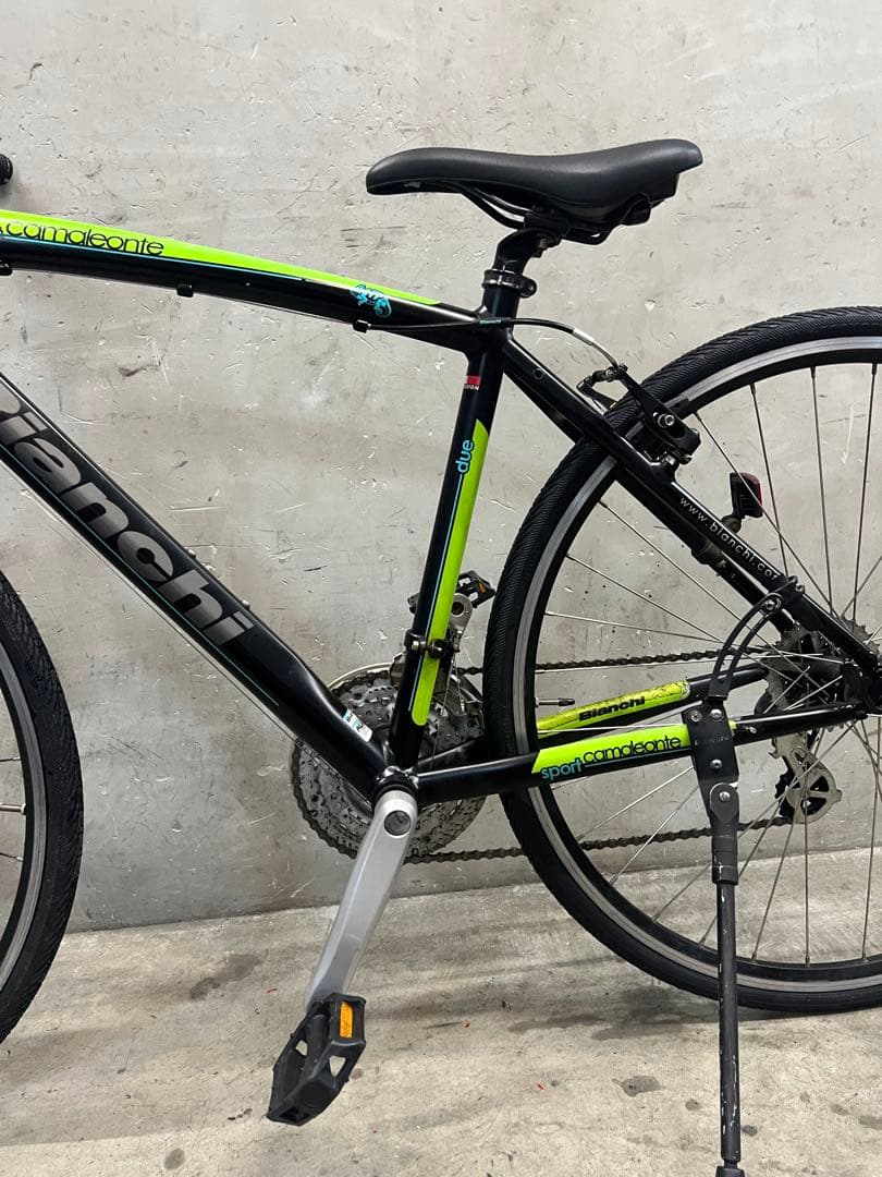クロスバイク　 ビアンキ CAMALEONTE sport タイヤ新品❗️