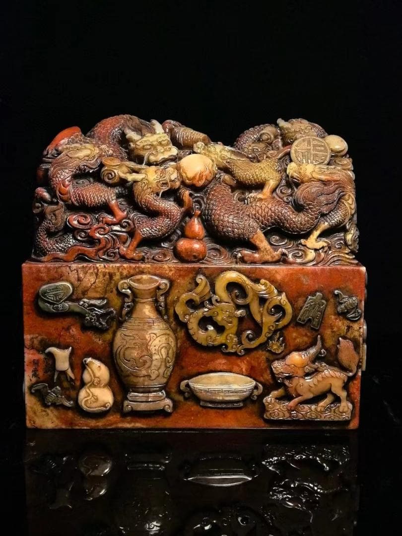 中国古美術・九龍が珠を戯れる・寿山石極品五彩田黄の印鑑・文房具・賞物・風水開運