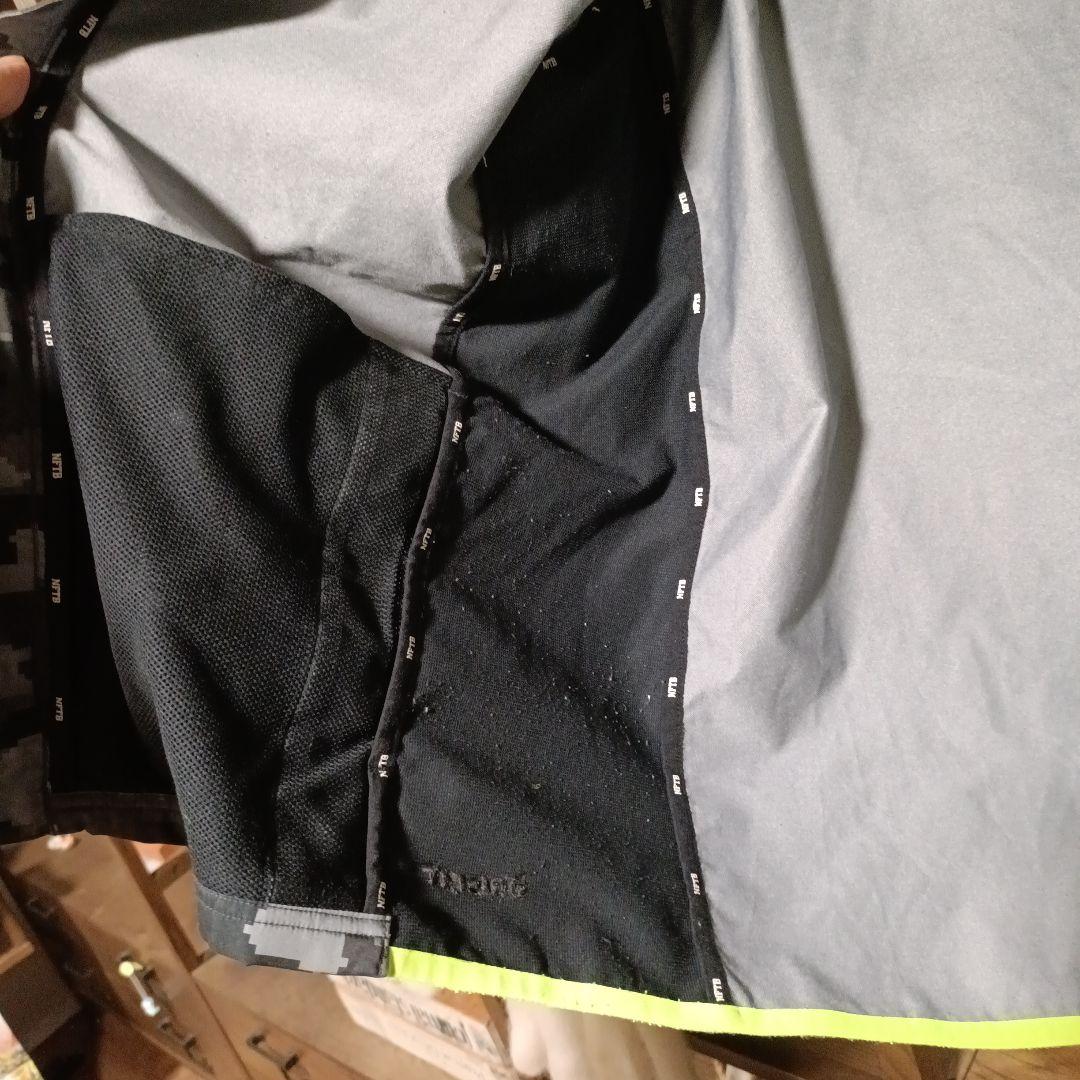 Lサイズ ナイキNFTB サッカー　ウェア　ナイロンジャケット　カモフラ迷彩