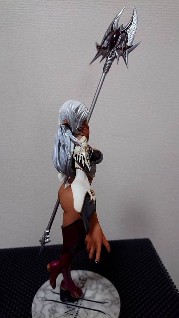 リネージュⅡダークエルフ　フィギュア