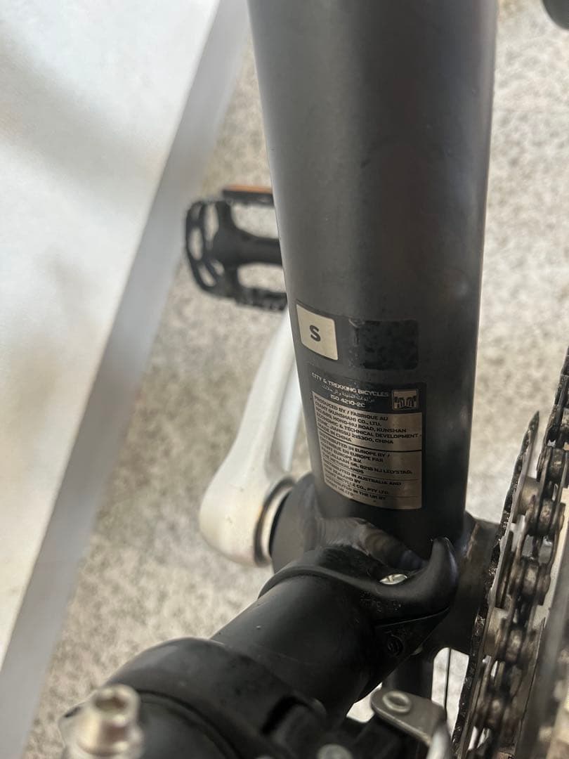 GIANT ESCAPE R DISC ALTUS 2021年モデル 油圧式