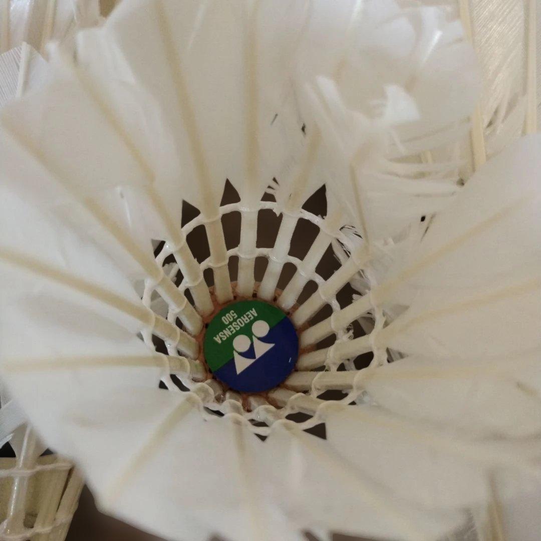 送料無料　ヨネックス中古シャトル　120球　エアロセンサー500　３番　4番