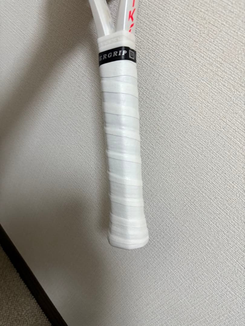 テニスラケット　バボラ、ピュアストライク