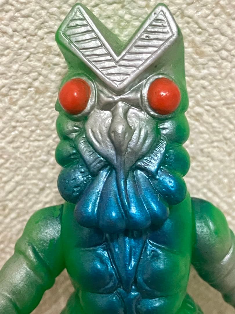 【匿名配送】ブルマァク バルタン星人 ソフビ 円谷プロ 緑 ウルトラマン