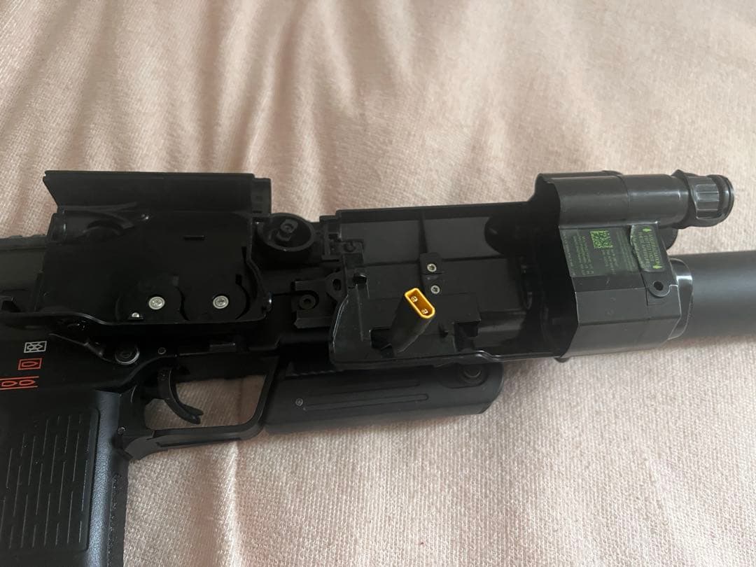 東京マルイ　mp7a1 サイレンサー付き　マガジン、スリング付き