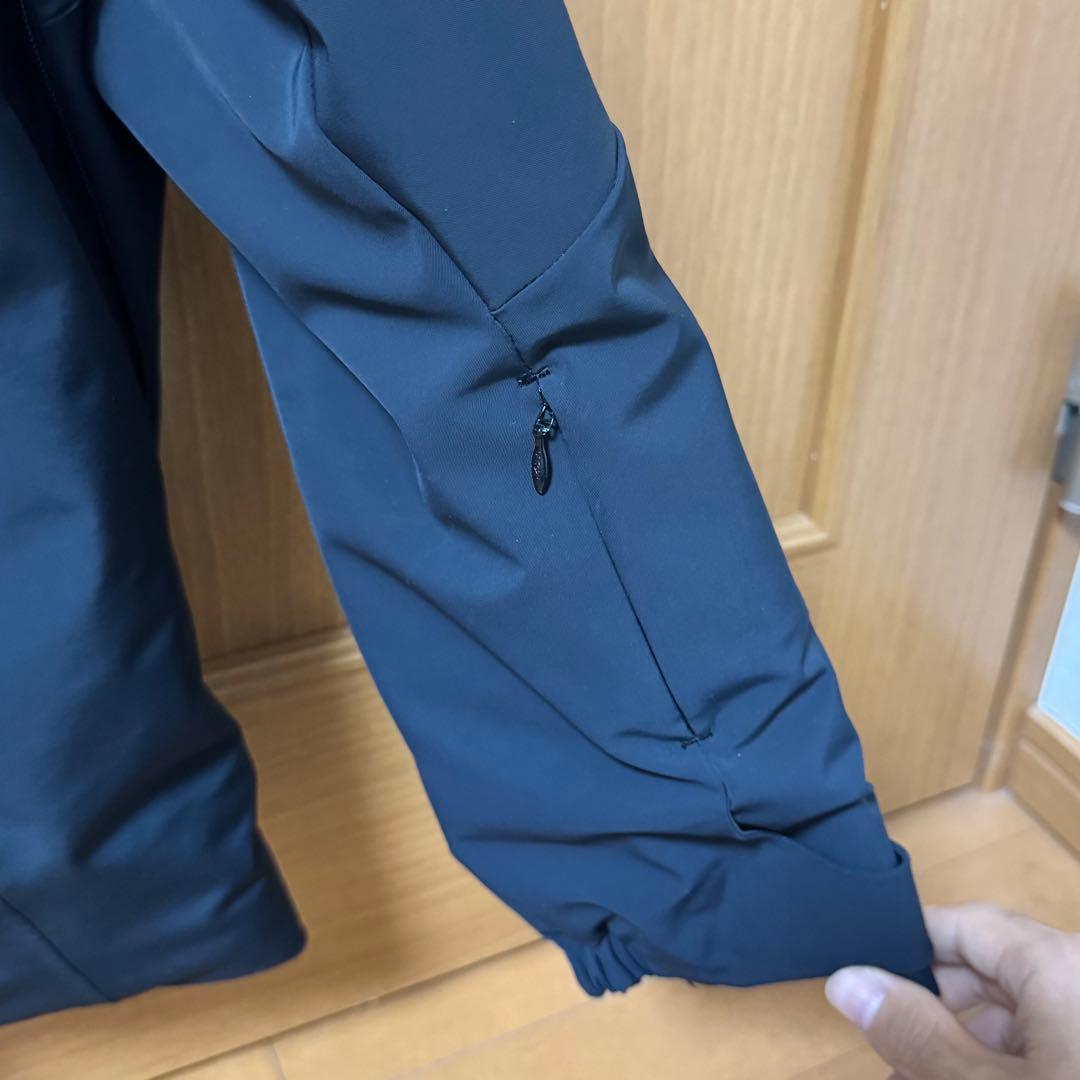 美品 DESCENTE デサント 3D インサレーター ジャケット Mサイズ