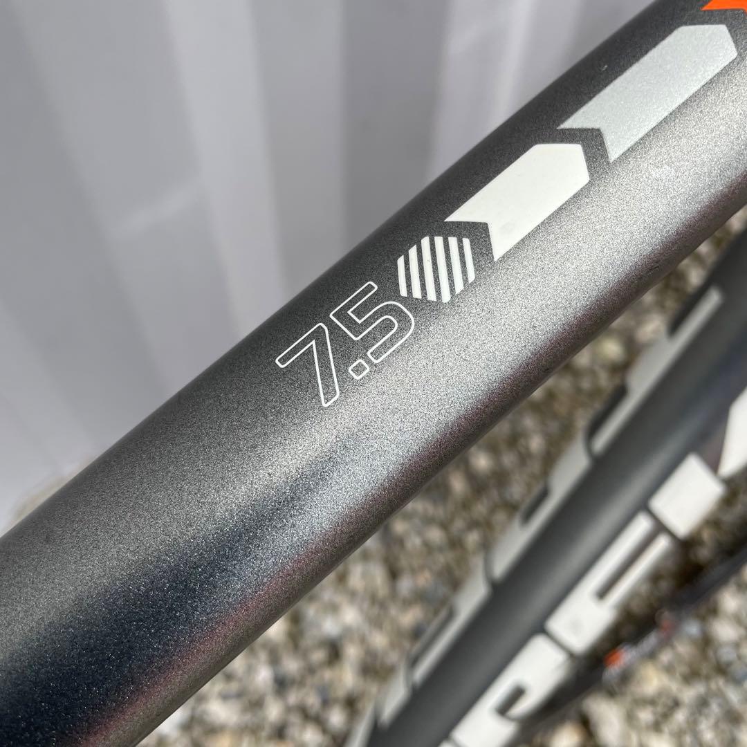 高機能クロスバイク 7.5FX 身長175-186cm 定価12.5万円