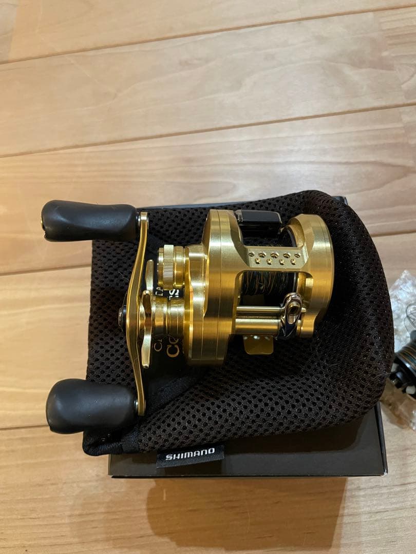 リール SHIMANO 21 CALCUTTA CONQUEST 200HG