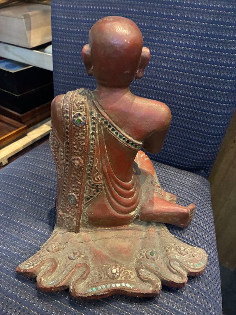 木彫ミャンマー ビルマ マンダレー様式仏像　仏教木製ブッダ東南アジア 修行僧