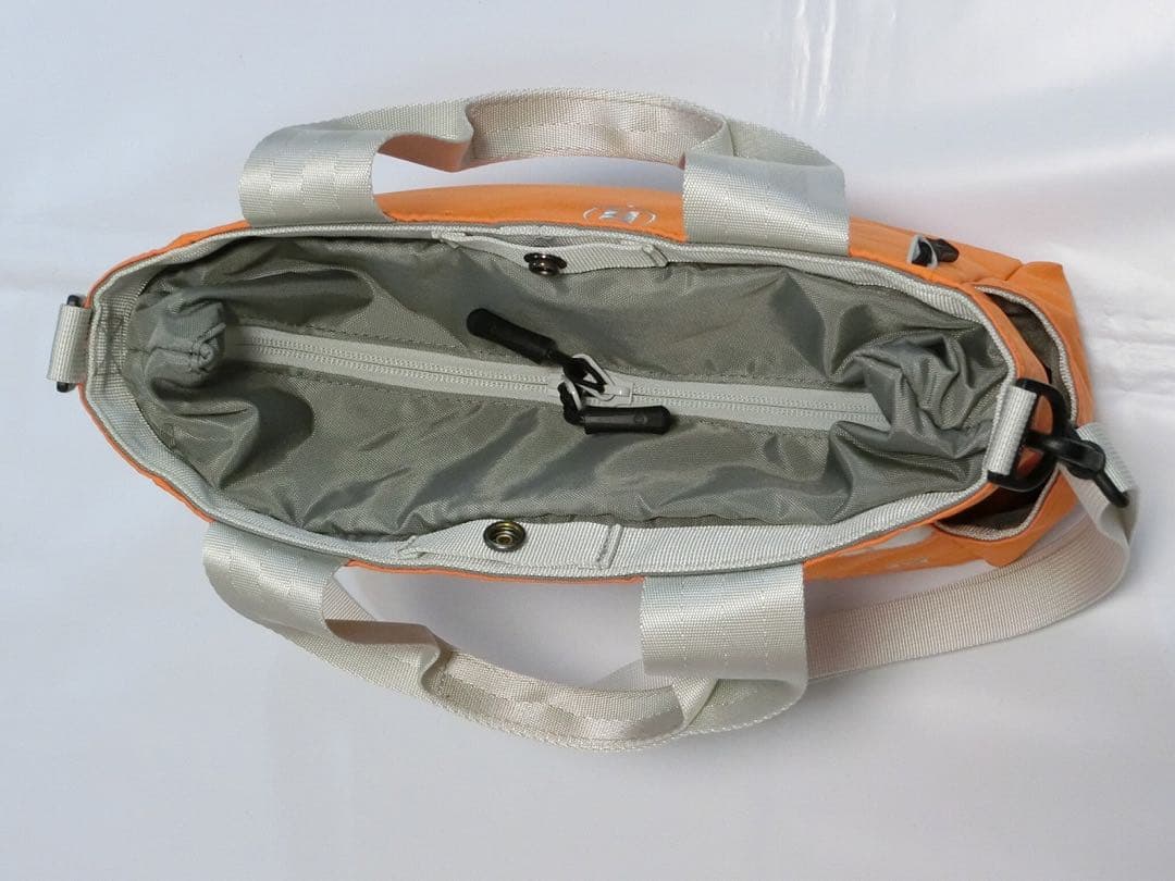 限定品 BRIEFING ブリーフィング　オレンジのカートバッグ ラウンドバッグ