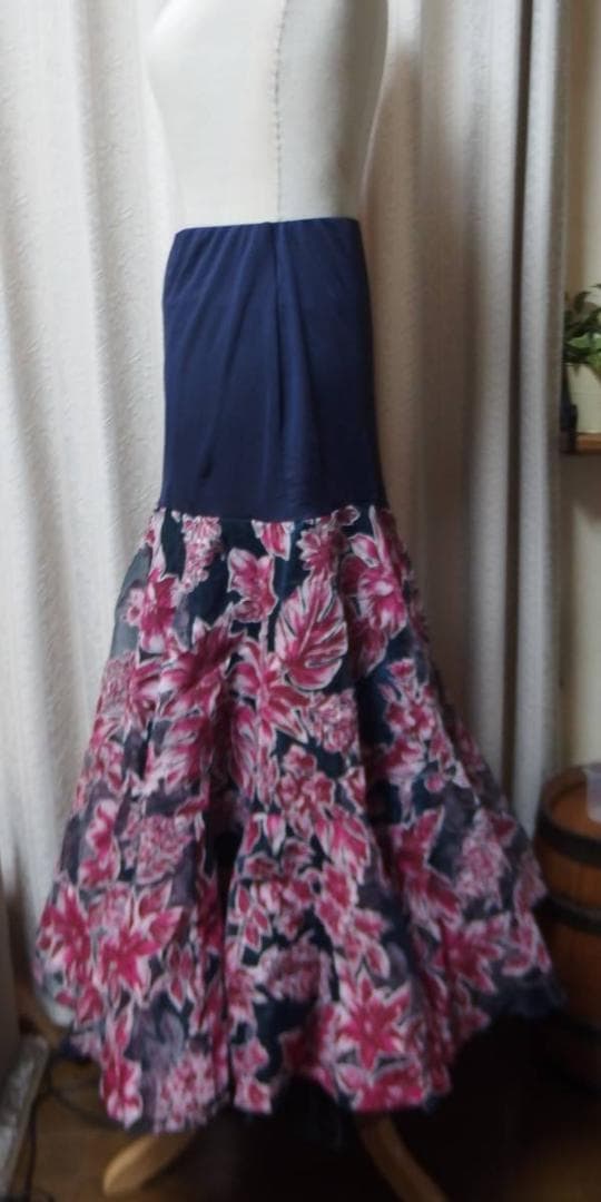 未使用品【社交ダンス】スタンダードスカート②（紺色）