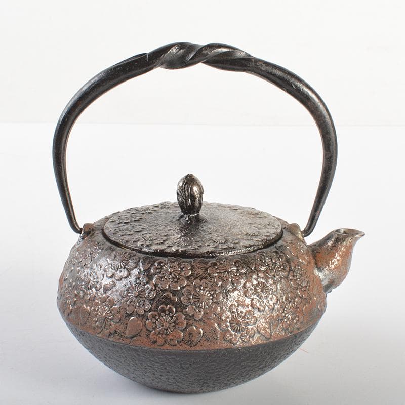 南部鉄器 　照光堂 造　桜文　砂鉄急須　共箱　D　R6745