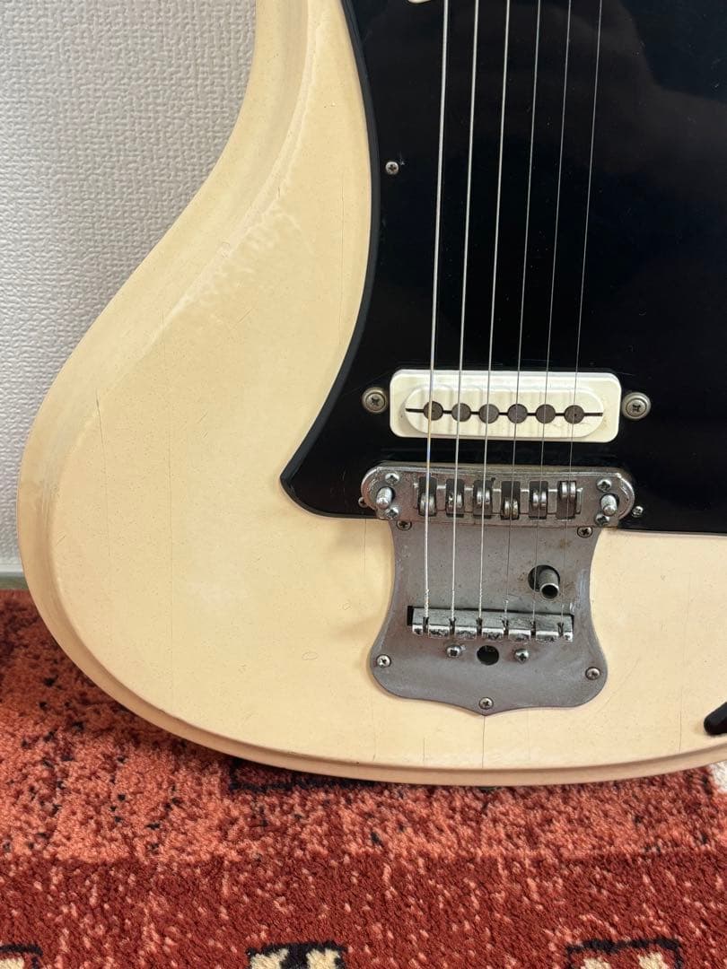 GUYATONE LG-150T エレキギター ホワイト