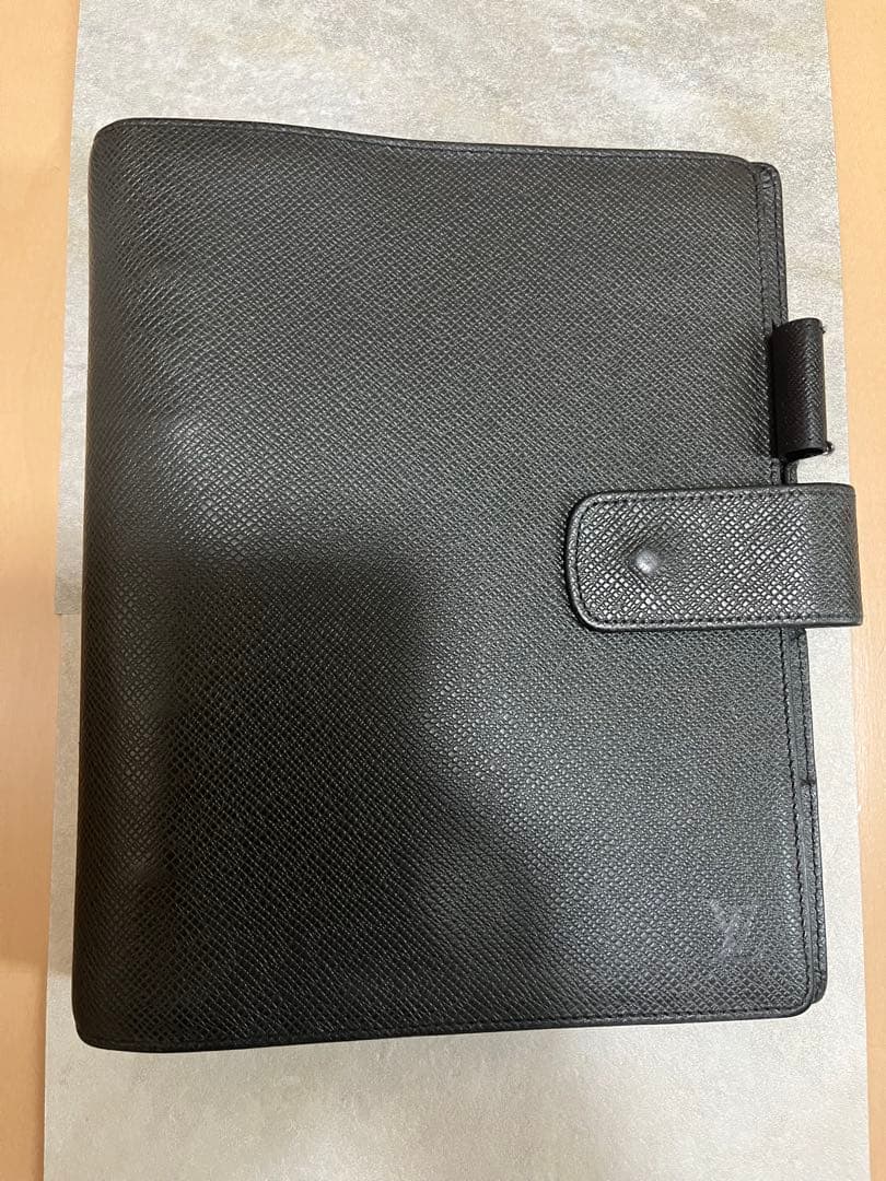 LOUIS VUITTON 手帳ケース