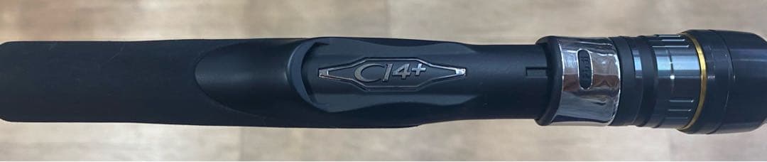 美品　SHIMANO NESSA SS S108M+ サーフロッド