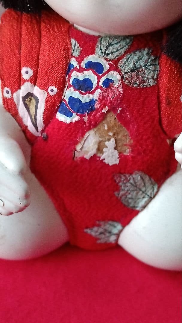 三越製　稚児御所人形　雛持　手書きの宝尽くしのお着物　立雛を持って　雛祭り