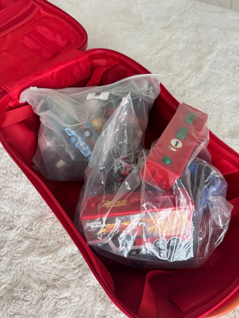 カーズ ミニカーケース ライトニング・マックイーン 約41台付き