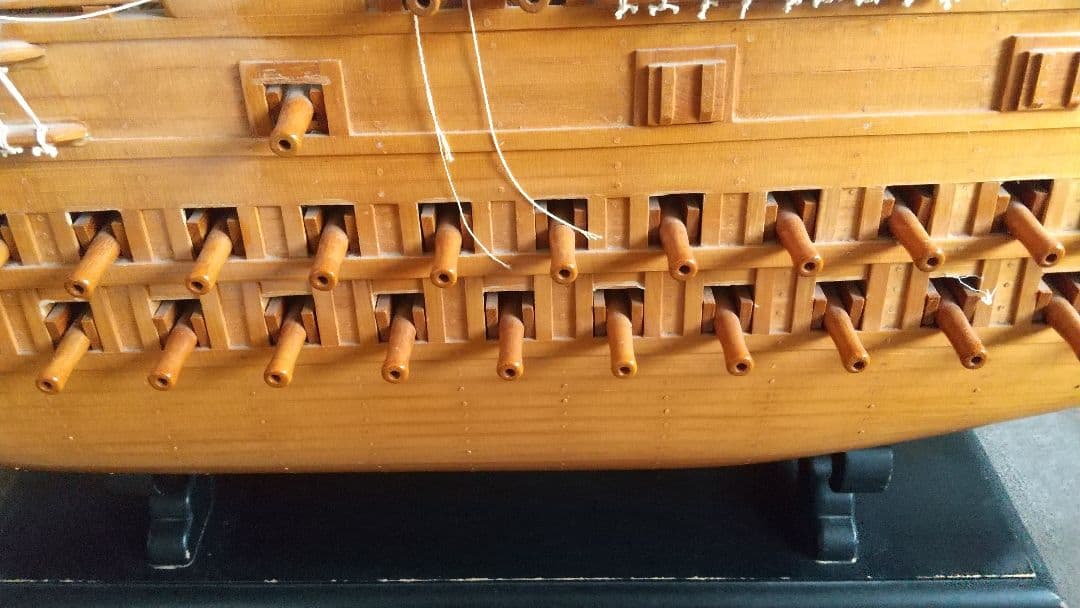 【直接引き渡し限定】特大　希少　木製の大きな船のオブジェ