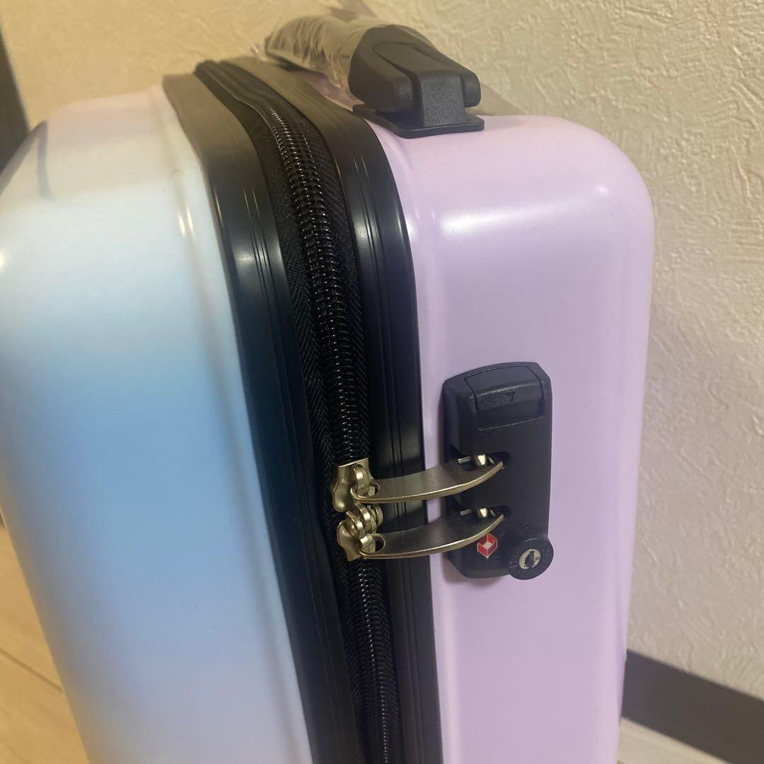 サンリオ 1番くじ キャラクター TSAロック付きキャリーケース