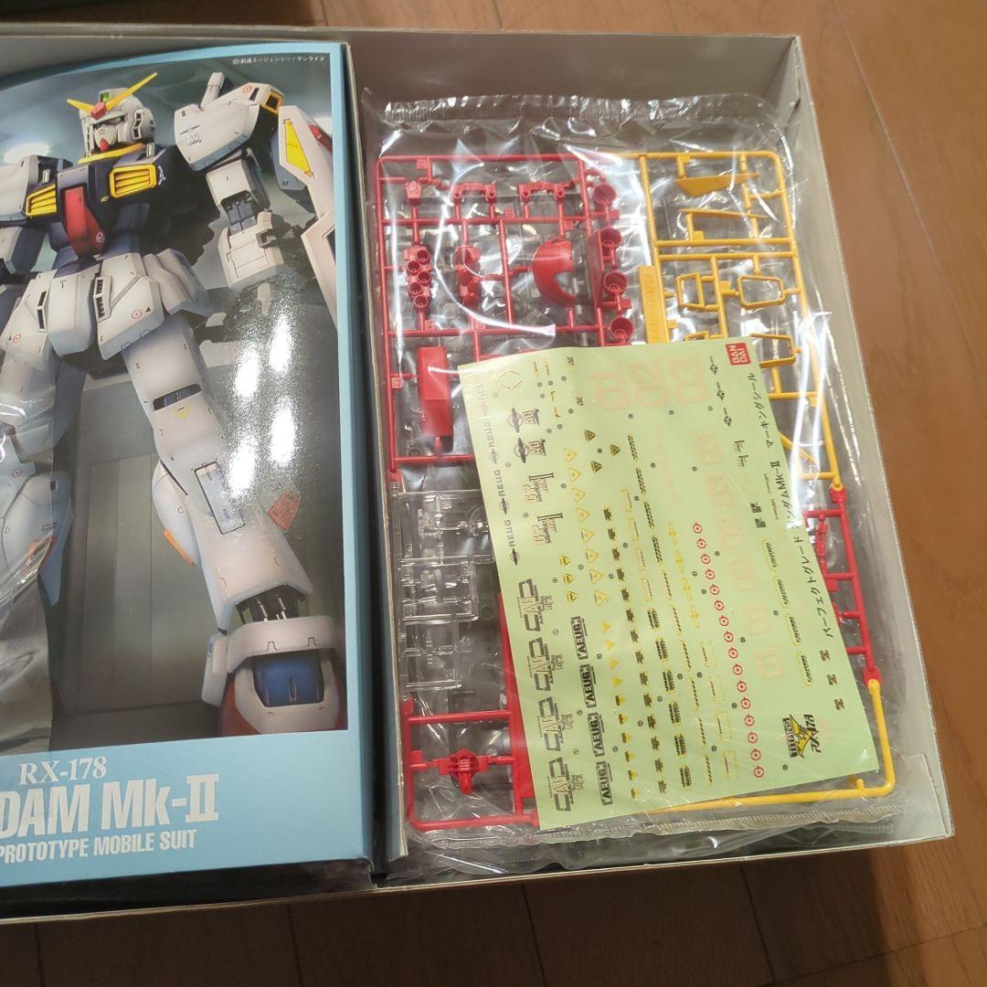 バンダイ PG RX-178 ガンダムMk-IIエゥーゴ