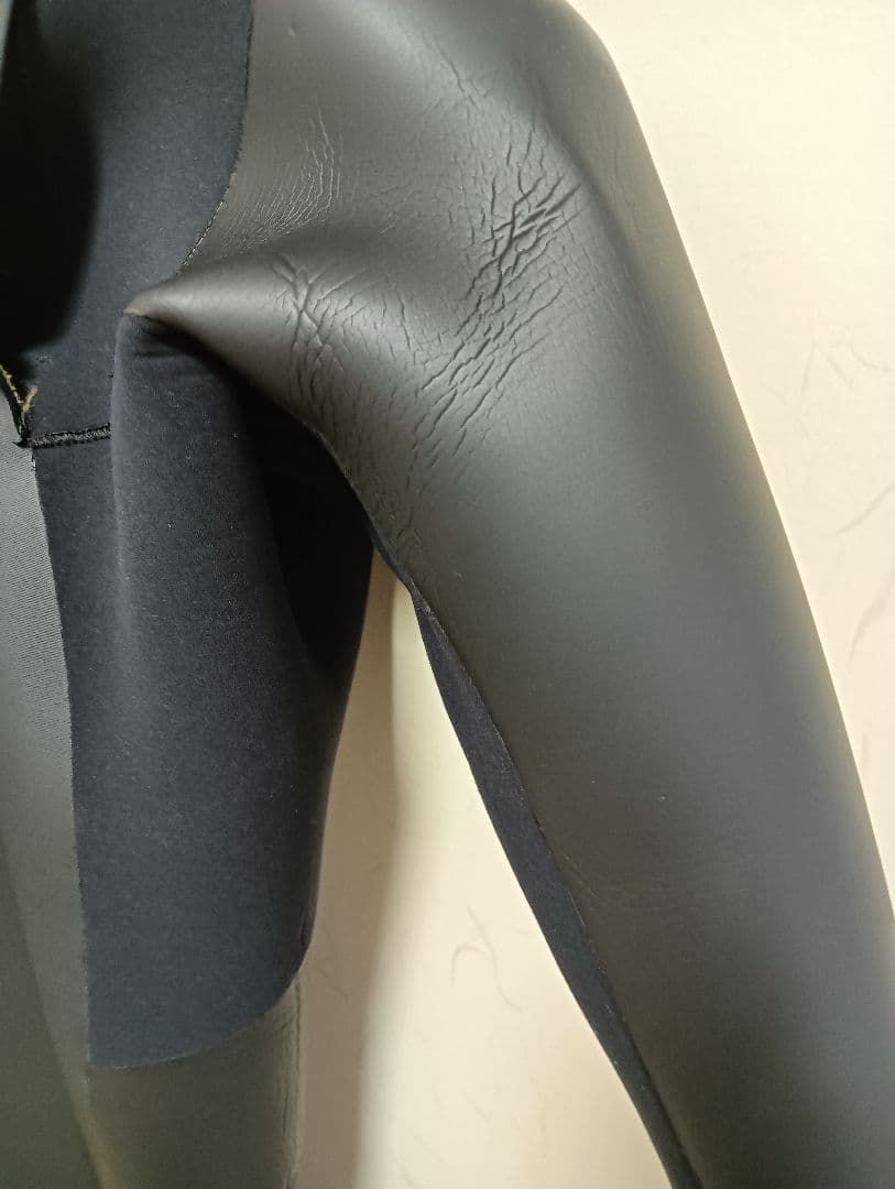 エアータイト　ウェットスーツ　　L～XLサイズ　ヌーベルバーグ　シーズン前値下げ