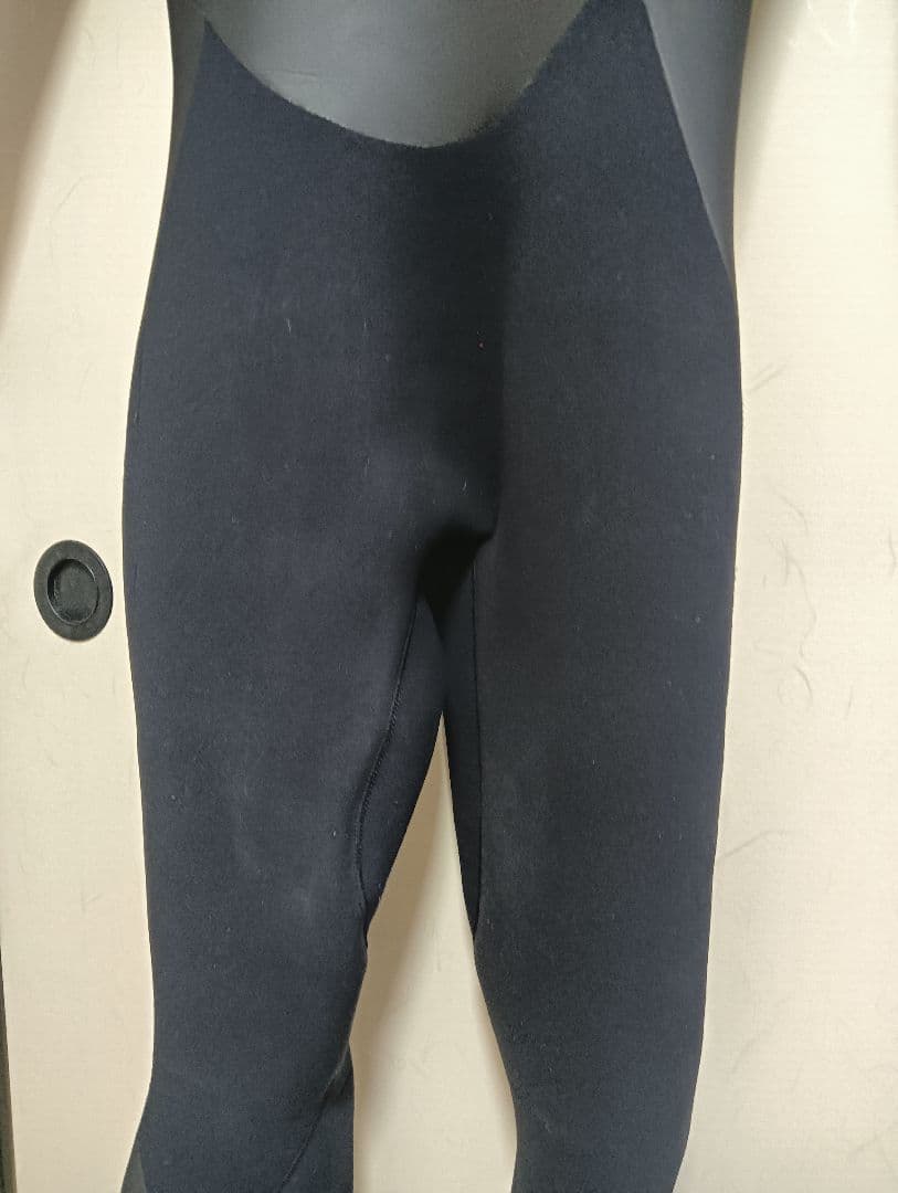 エアータイト　ウェットスーツ　　L～XLサイズ　ヌーベルバーグ　シーズン前値下げ