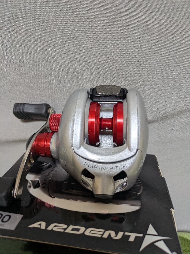 ARDENT F500 フリップ・ピッチリール