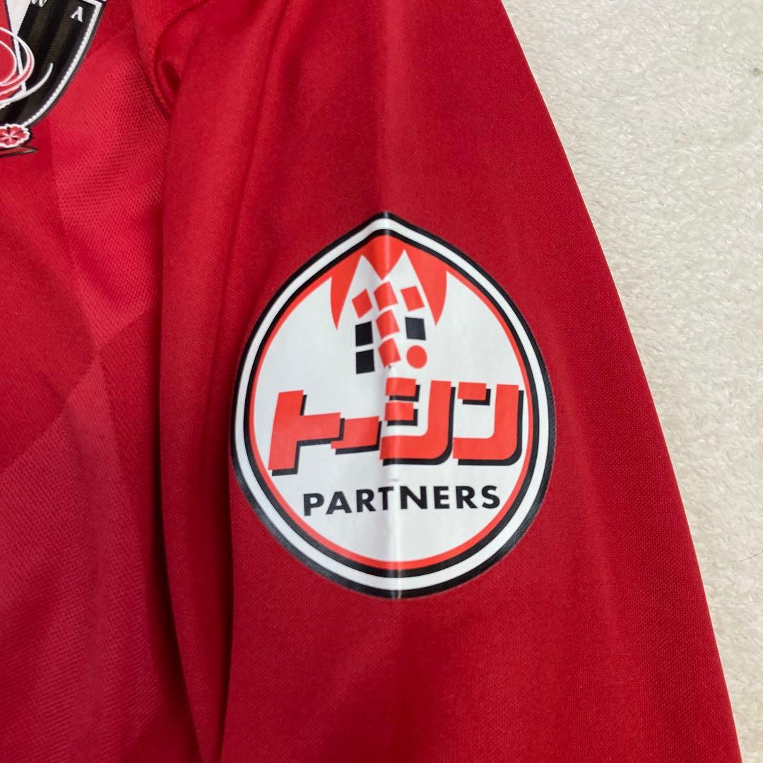 ナイキ　浦和レッズ　ホーム　長袖　ユニフォーム 阿部勇樹選手　22 Mサイズ