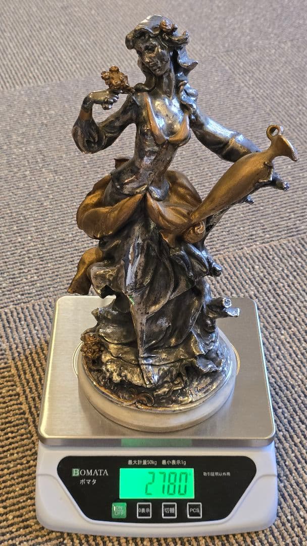 女性像　銀色　900刻印　2780g　　アンティーク