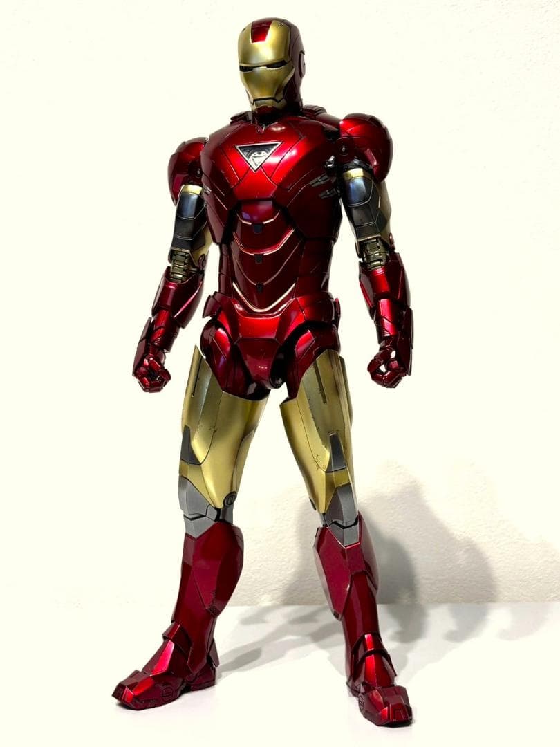 ホットトイズ1/6　アイアンマン・マーク6(ダイキャスト製)