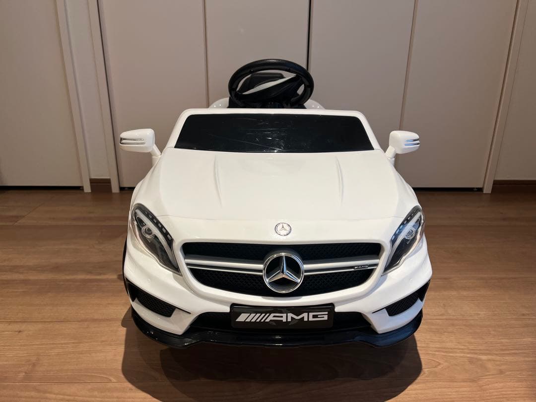 Mercedes-Benz AMG ミニカー ホワイト