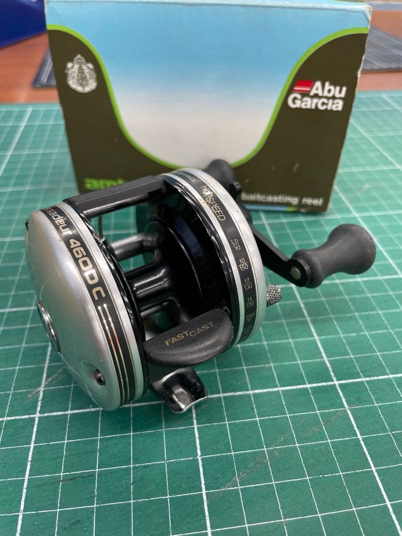 ABU Garcia アンバサダー 4600C 右ハンドル
