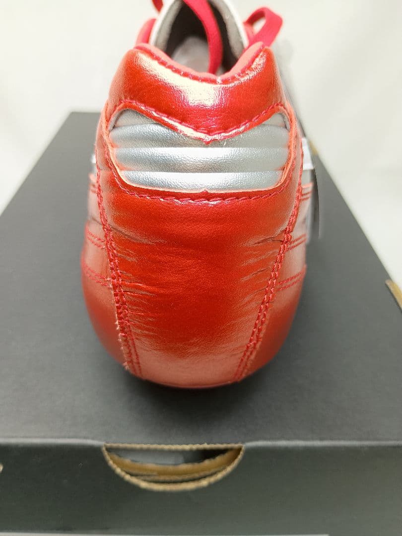 【芸術の赤】 モレリア２JAPAN 日本製 サッカーシューズ パッションレッド