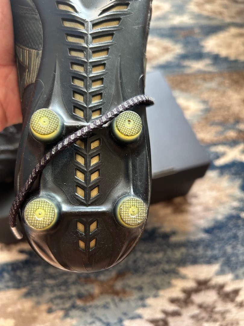 Mizuno Morelia Neo III β 黒金　レア