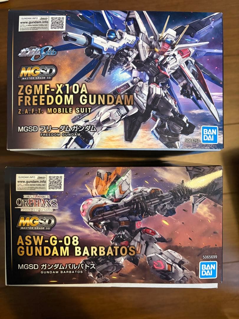 MGSD フリーダムガンダム & バルバトス セット