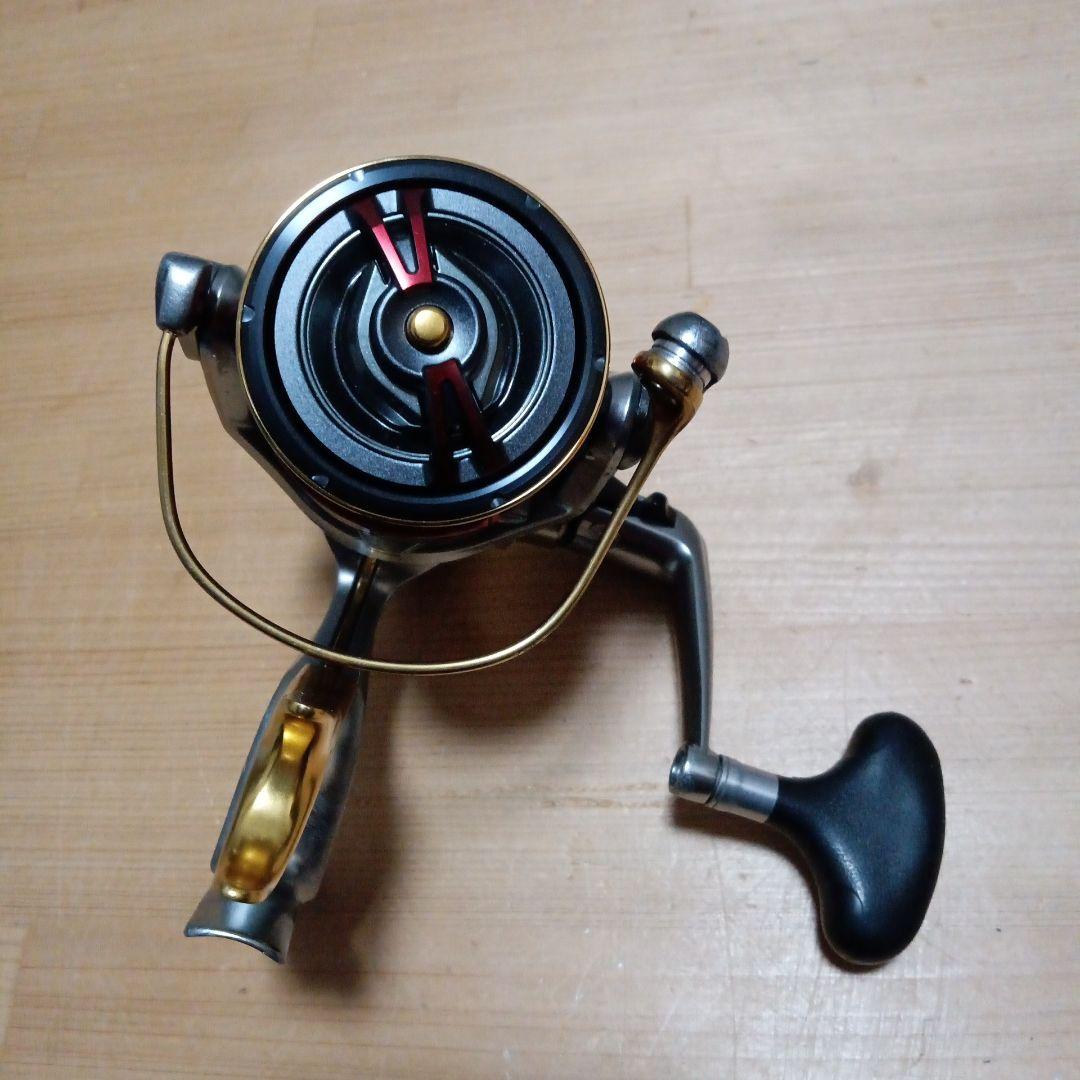 人気ブランド　シマノ　BB-X テクニウム　fireblood リール