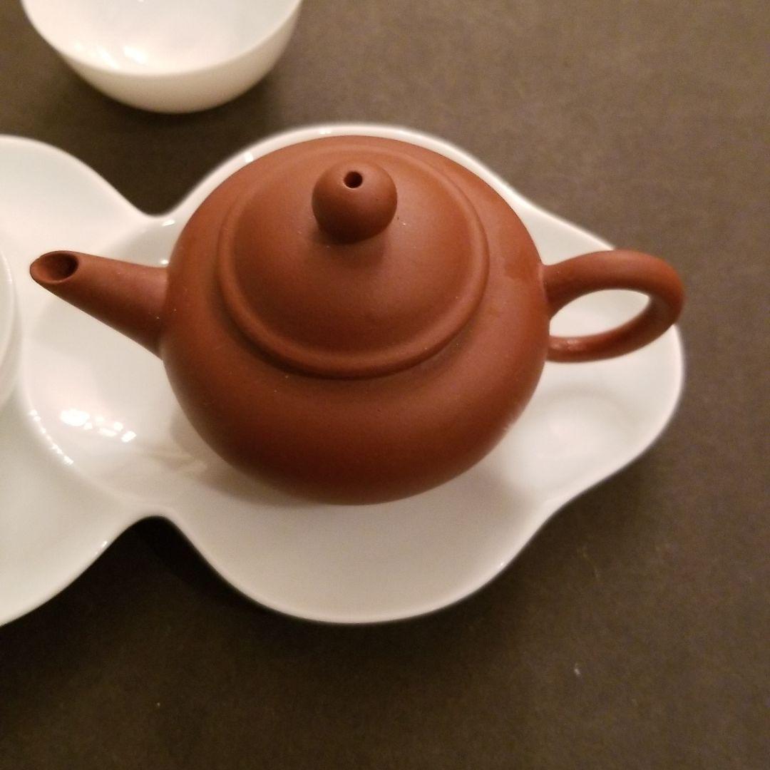 茶壺急須と茶杯2コ×花形ダブル皿のハォツゥ茶組