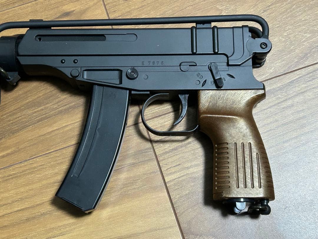 東京マルイ Vz61 スコーピオン エアコキ 箱付き 動作確認済 美品 サバゲー