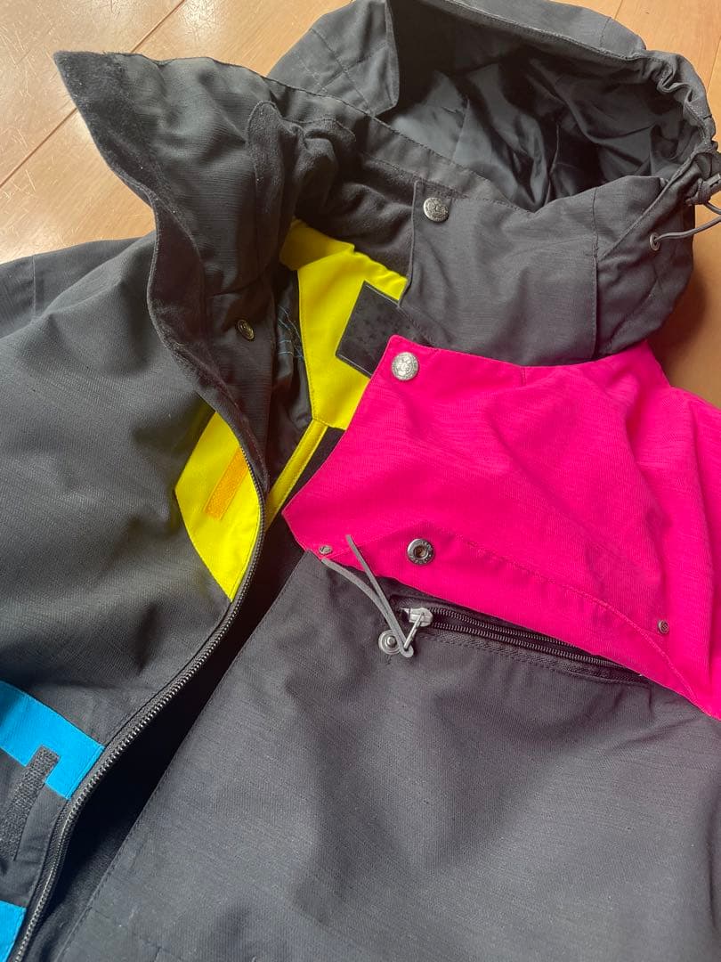 JACKFROST13スノーボードウェア XS 派手　蛍光【値下げしました！】