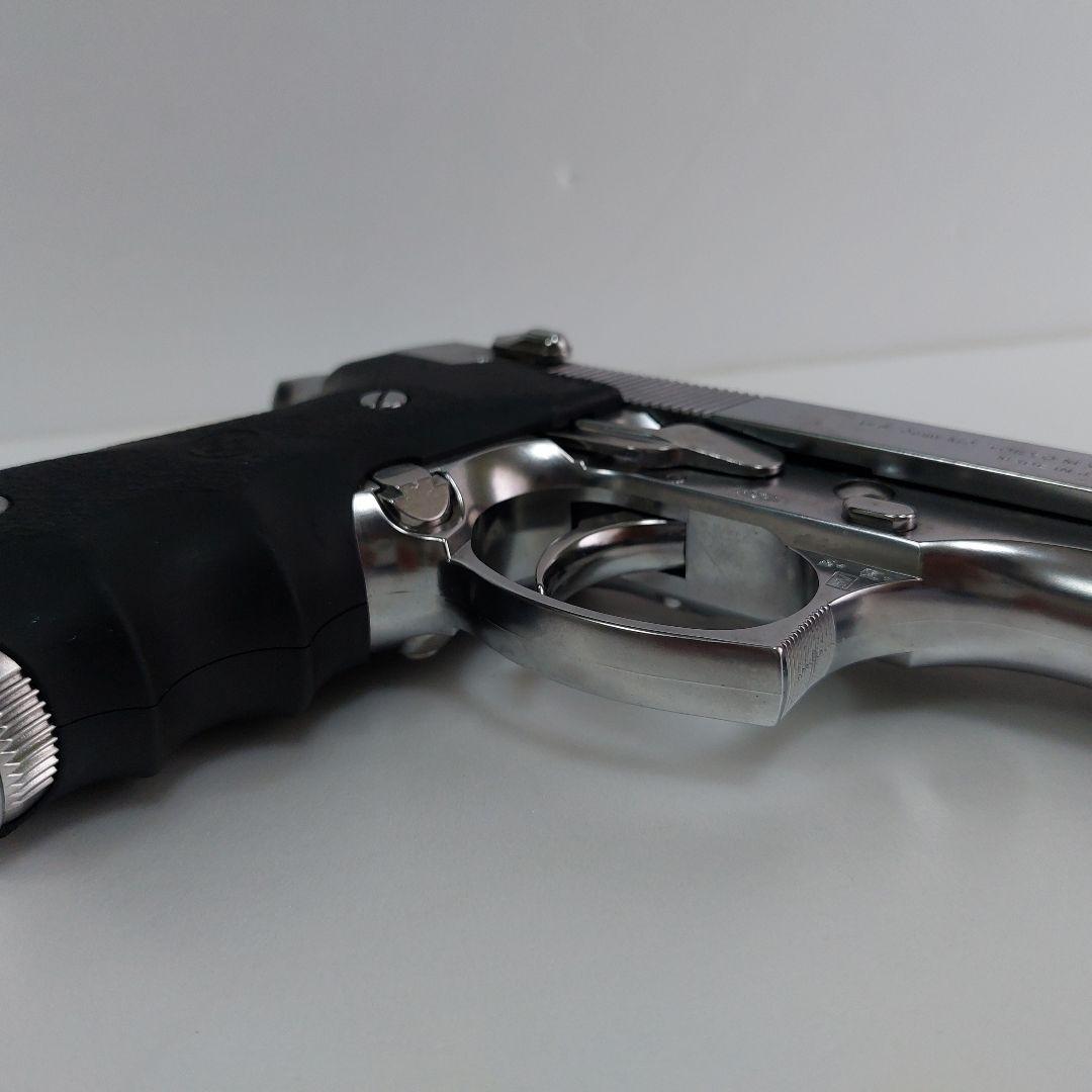 東京マルイ製 ベレッタ M92F ガスガン クローム ハンドガン