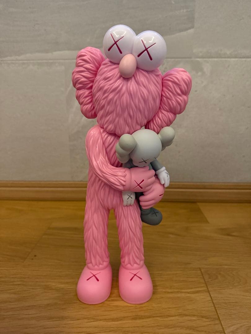 KAWS TAKE フィギュア ピンク