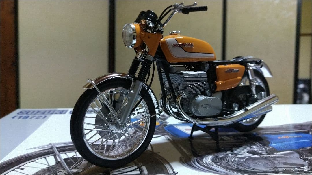 GT380プラモデルのみの販売。製作依頼用マイキーのフィギュア付きません。