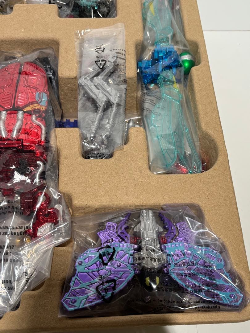 DXキングオージャー(王様級重塗装メッキVer.) 開封品