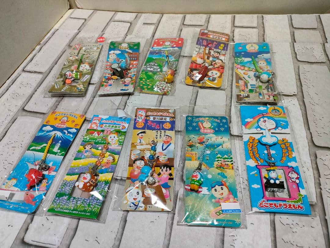 激レア！超大量！どこでもドラえもん根付け、マスコットストラップ94個+おまけ