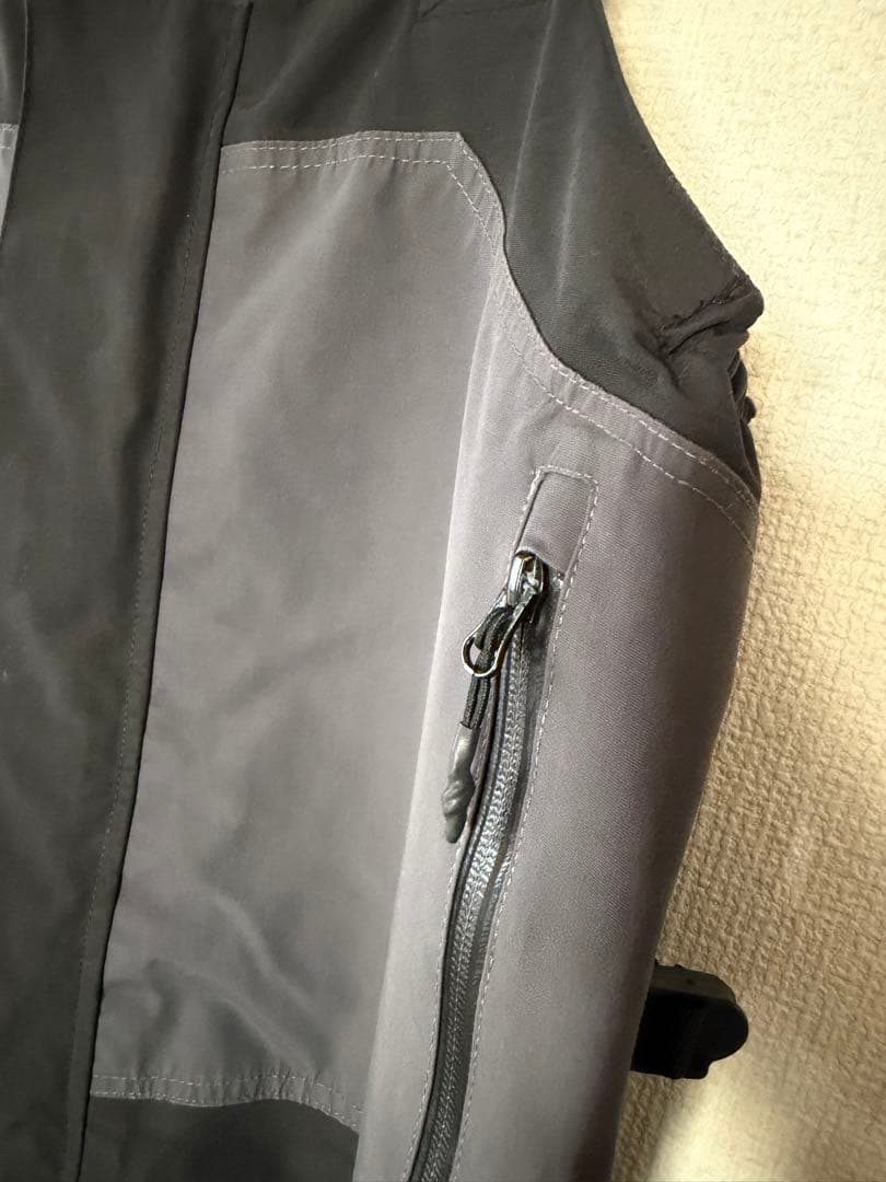 アウトドア用オーバーオールパンツ 黒グレー