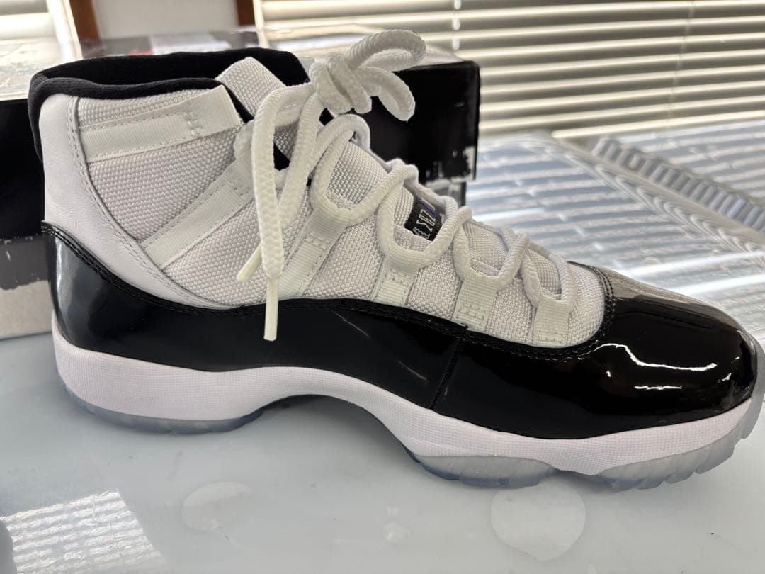 シューズ(男性用) NIKE AIR JORDAN11 RETRO