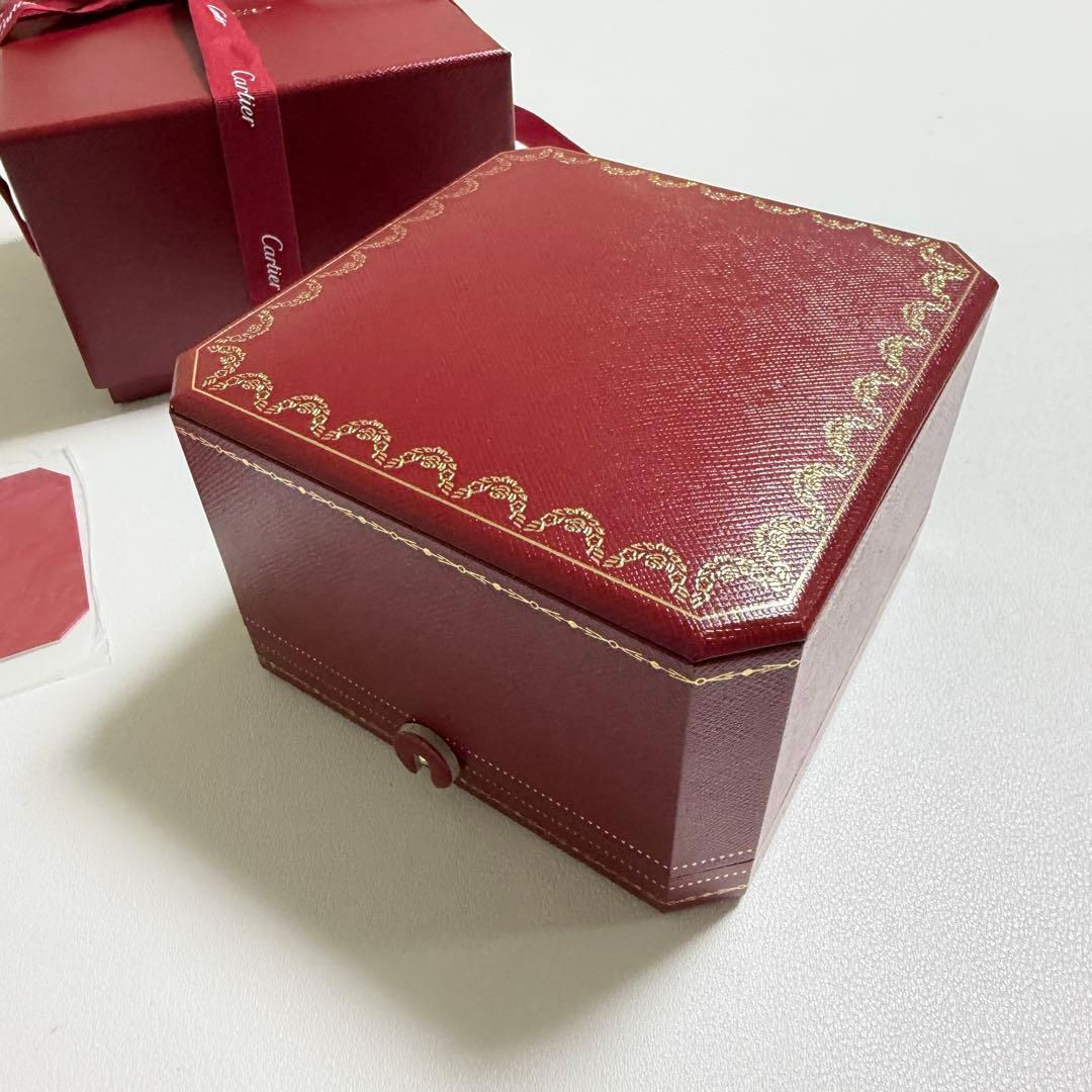 極美品　カルティエ　バングル　ブレスレット　ケース　空箱　現行品　リボン付き
