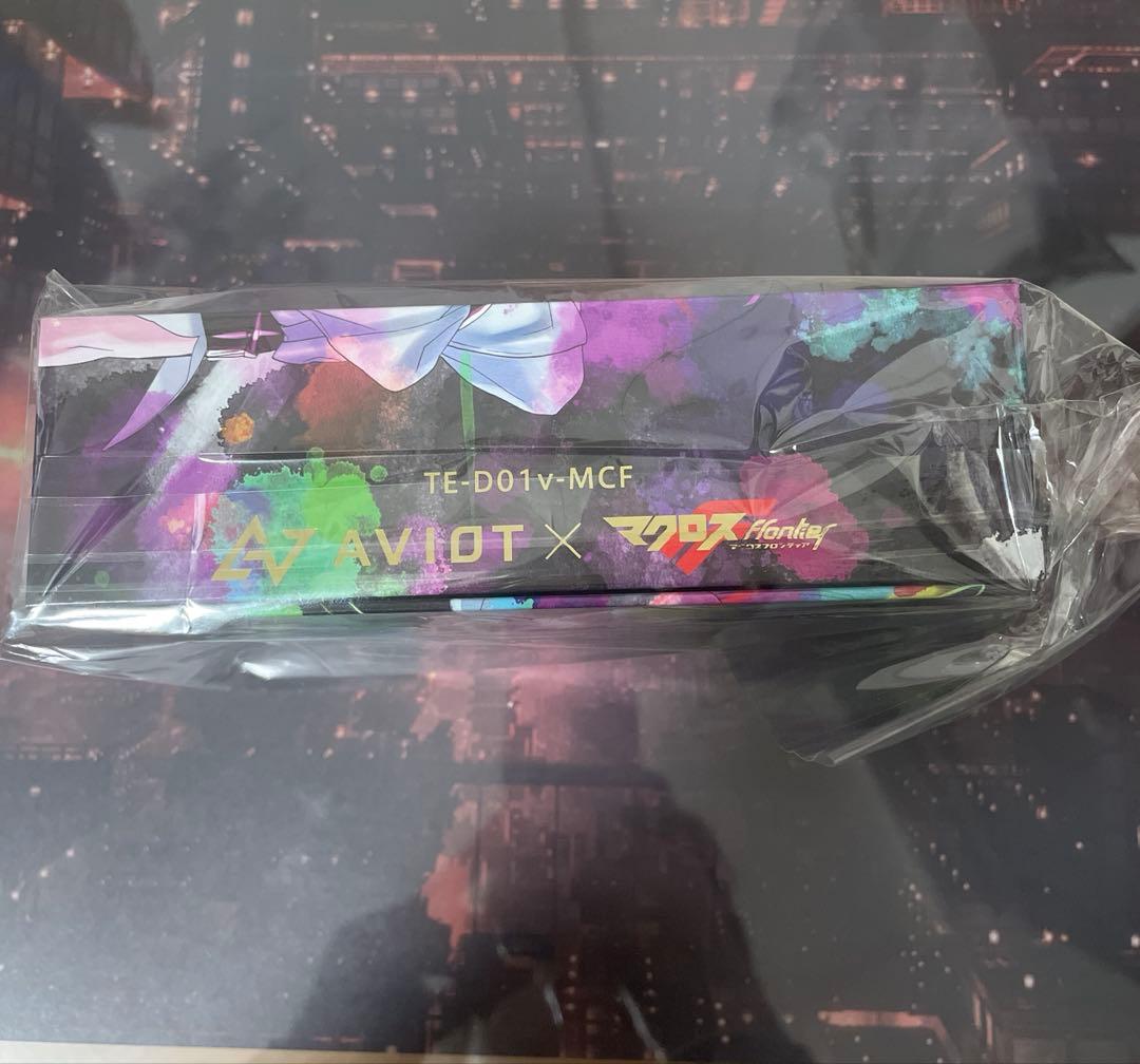 【新品未開封】AVIOT マクロスF コラボイヤホン