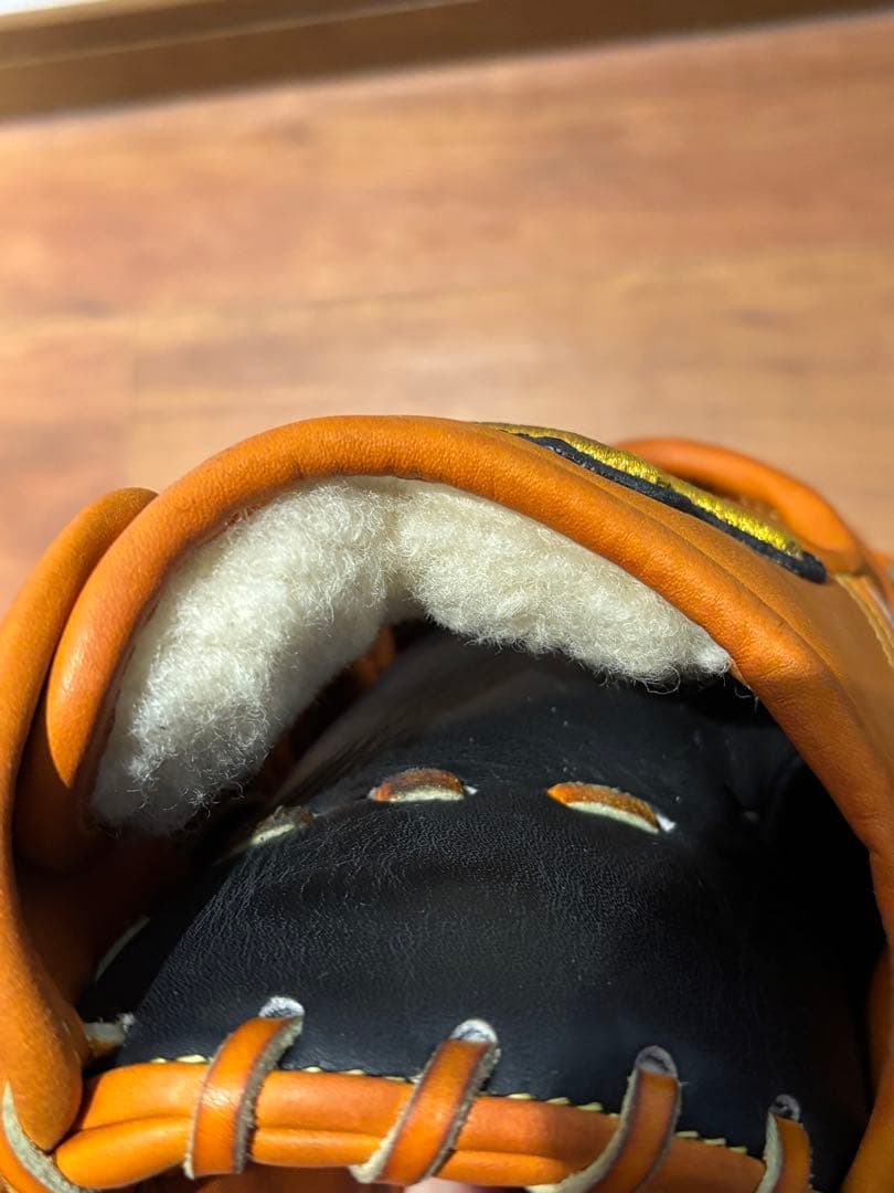 ミズノプロ軟式外野手用グラブ　匿名配送　オレンジ　型付け済み